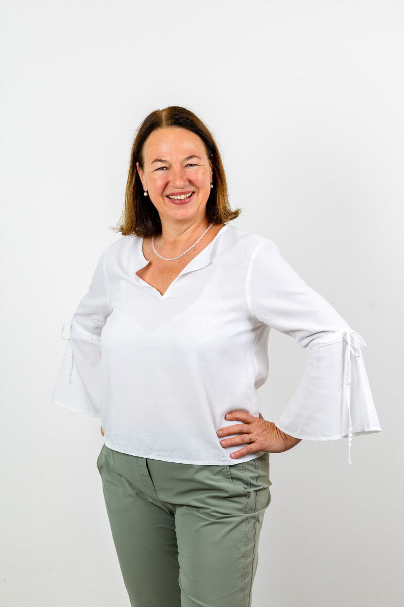 Mag. pharm. Astrid Hintner